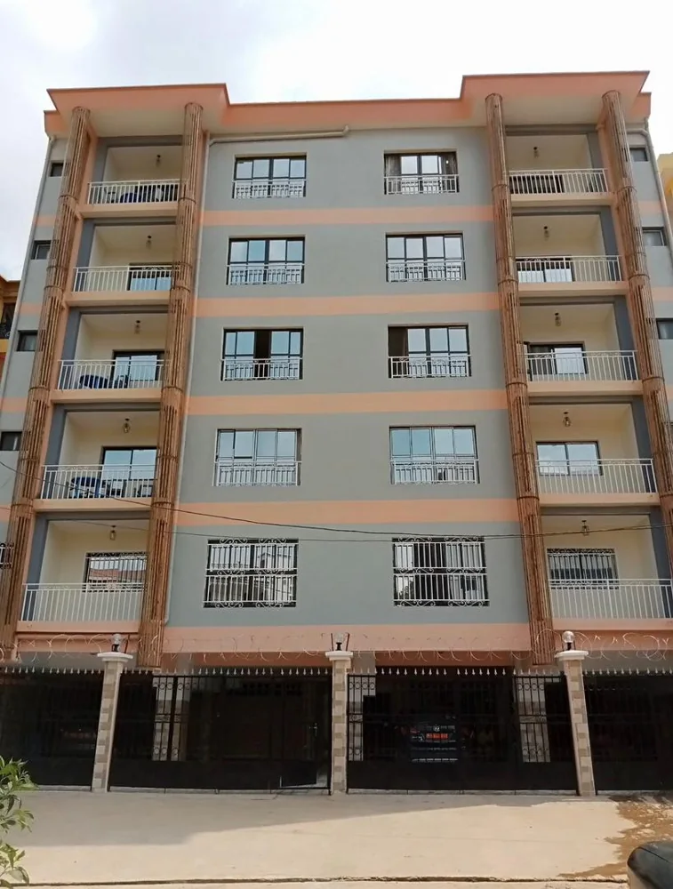 La façade de la résidence Lorena House à Bastos
